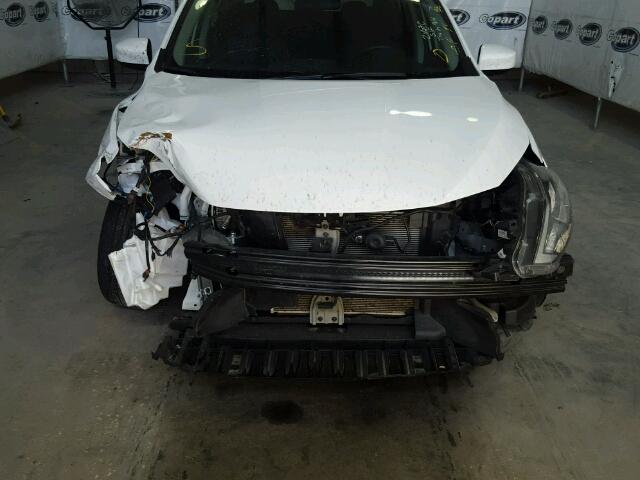 3N1AB7AP2GY324427 - 2016 NISSAN SENTRA S WHITE photo 9