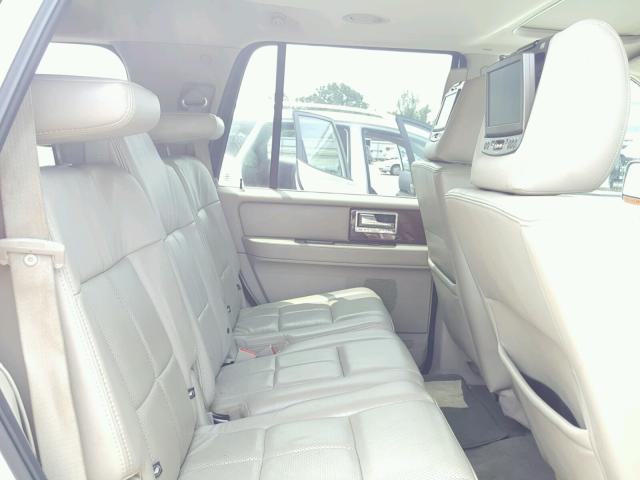 5LMJJ2H51CEL03236 - 2012 LINCOLN NAVIGATOR WHITE photo 6