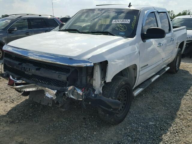 3GCEC23079G267827 - 2009 CHEVROLET SILVERADO WHITE photo 2