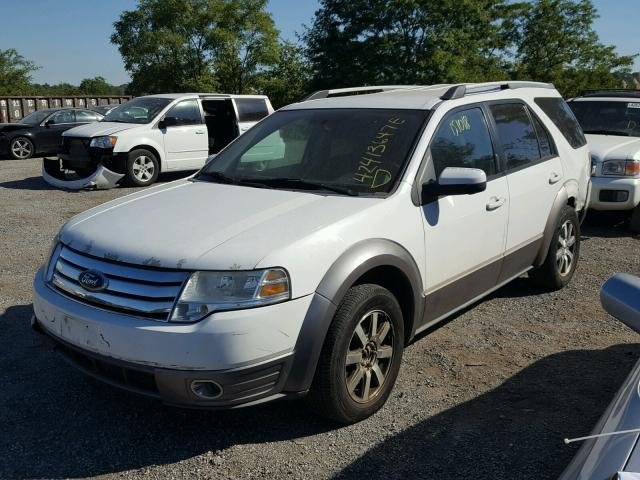 1FMDK02W68GA31524 - 2008 FORD TAURUS X S WHITE photo 2