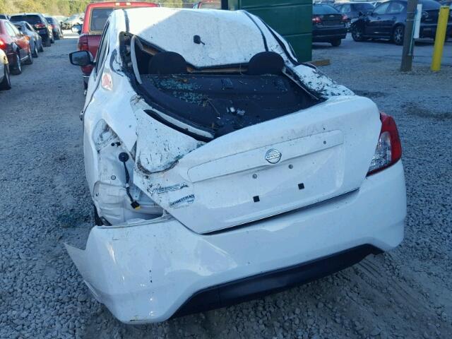 3N1CN7AP3GL828126 - 2016 NISSAN VERSA S WHITE photo 9