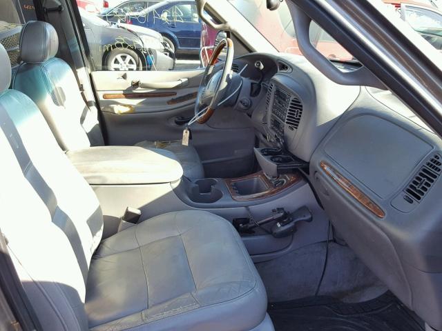 5LMFU28R91LJ11636 - 2001 LINCOLN NAVIGATOR GRAY photo 5