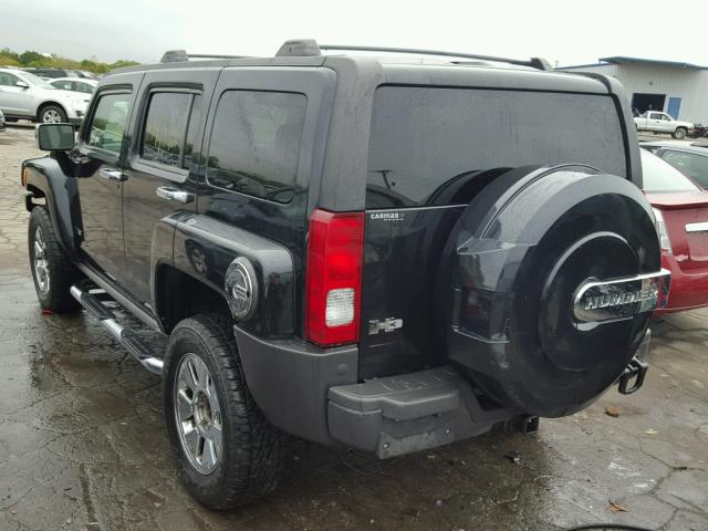 5GTEN13E288117136 - 2008 HUMMER H3 BLACK photo 3