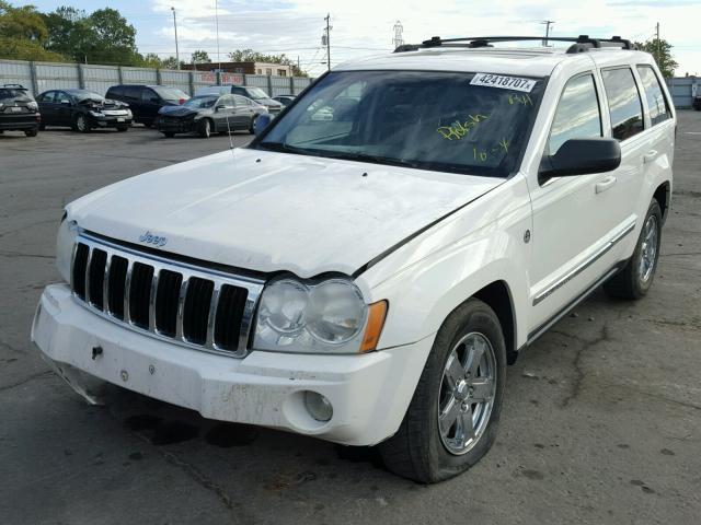 1J8HR58N36C224675 - 2006 JEEP GRAND CHER WHITE photo 2