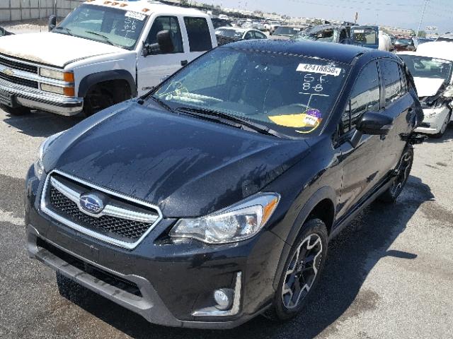 JF2GPAKCXHH233065 - 2017 SUBARU CROSSTREK BLACK photo 2