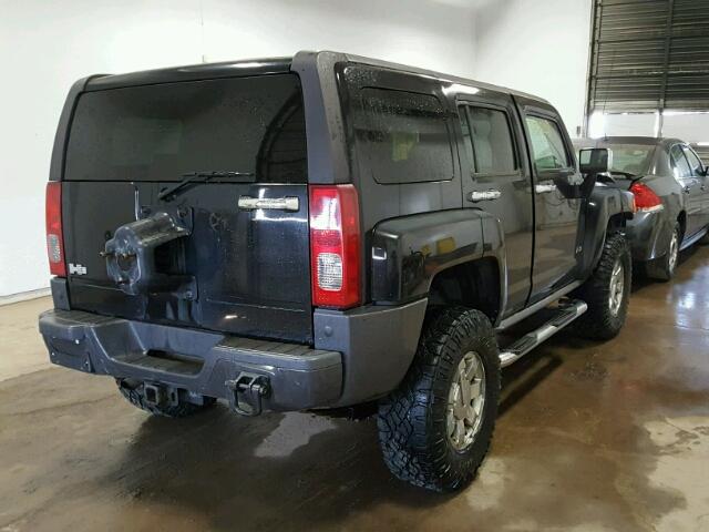 5GTDN13E578200084 - 2007 HUMMER H3 BLACK photo 4