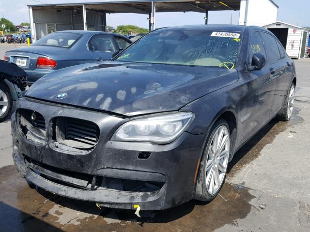 WBAYE8C57DD132307 - 2013 BMW 750LI GRAY photo 2