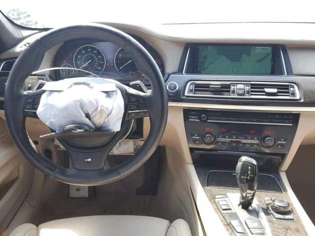 WBAYE8C57DD132307 - 2013 BMW 750LI GRAY photo 9