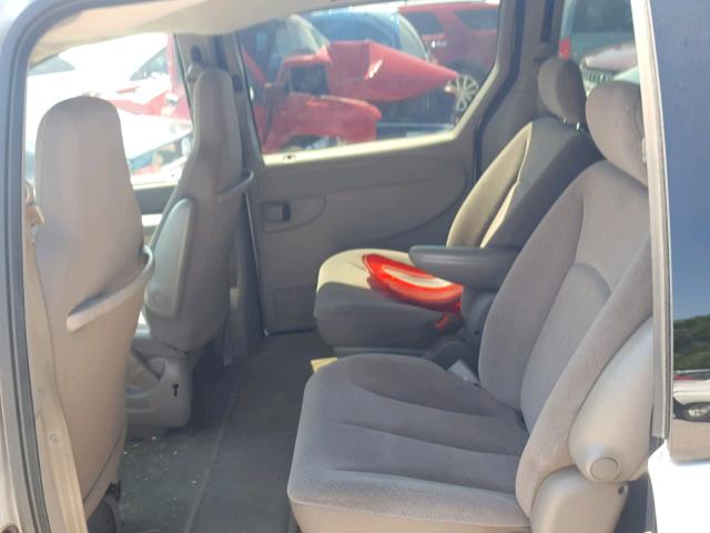 2C4GP24393R304867 - 2003 CHRYSLER TOWN & COU 银色 照片 6