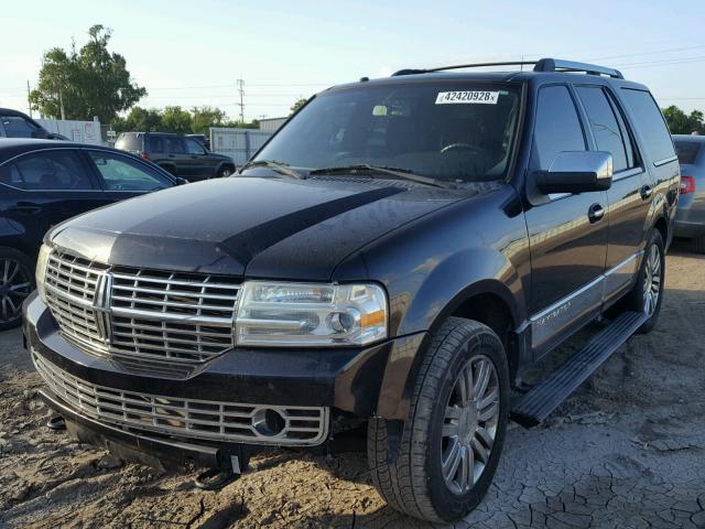 5LMFU28588LJ00666 - 2008 LINCOLN NAVIGATOR Schwarz Foto 2