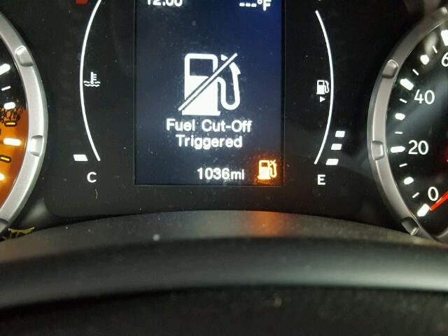 ZACCJAAH5HPF96975 - 2017 JEEP RENEGADE S გრაფიტი ფოტო 8