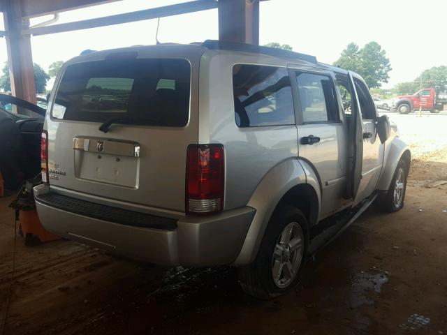 1D8GT58K47W715879 - 2007 DODGE NITRO SLT SILVER photo 4