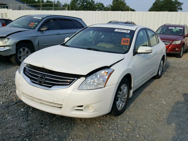 1N4AL2AP7CN565877 - 2012 NISSAN ALTIMA BAS WHITE photo 2