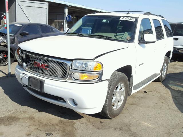 1GKEK63U14J261594 - 2004 GMC YUKON DENA WHITE photo 2