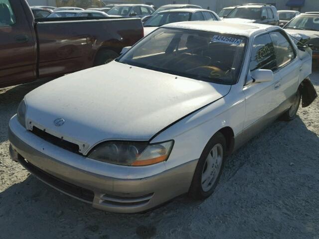 JT8BF12G9T0156614 - 1996 LEXUS ES 300 WHITE photo 2