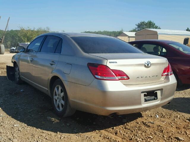 4T1BK36B35U039660 - 2005 TOYOTA AVALON XL GOLD photo 3