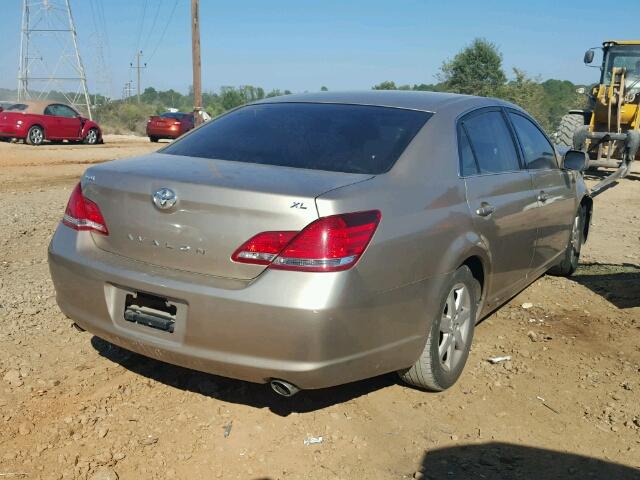 4T1BK36B35U039660 - 2005 TOYOTA AVALON XL GOLD photo 4