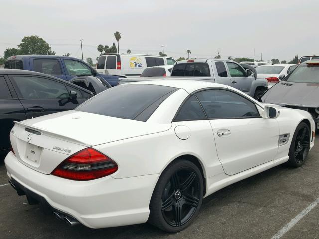 WDBSK70F69F148677 - 2009 MERCEDES-BENZ SL 63 AMG WHITE photo 4