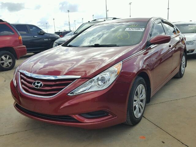 5NPEB4AC2CH343769 - 2012 HYUNDAI SONATA GLS RED photo 2