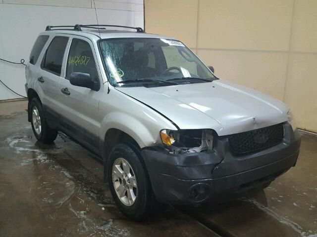 1FMYU93ZX7KA05643 - 2007 FORD ESCAPE XLT SILVER photo 1