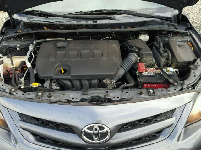 2T1BU4EE0DC952744 - 2013 TOYOTA COROLLA GRAY photo 7