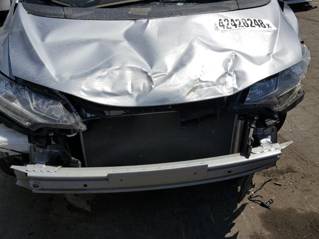 3HGGK5H45JM734789 - 2018 HONDA FIT LX SILVER photo 7