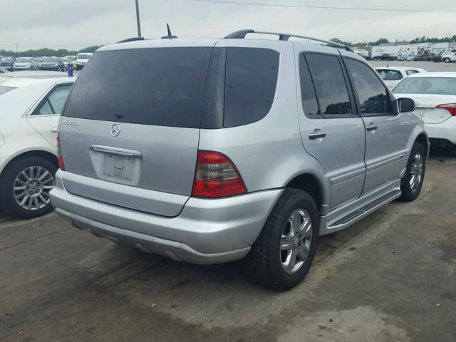 4JGAB57E15A531640 - 2005 MERCEDES-BENZ ML 350 SILVER photo 4