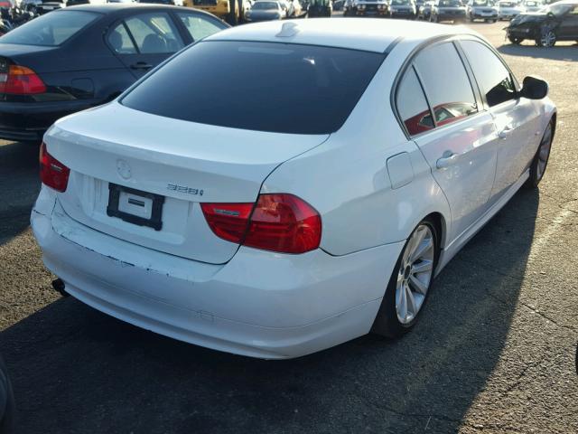 WBAPH5C57BA444059 - 2011 BMW 328 WHITE photo 4