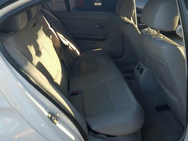 WBAPH5C57BA444059 - 2011 BMW 328 WHITE photo 6