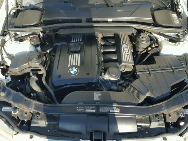 WBAPH5C57BA444059 - 2011 BMW 328 WHITE photo 7