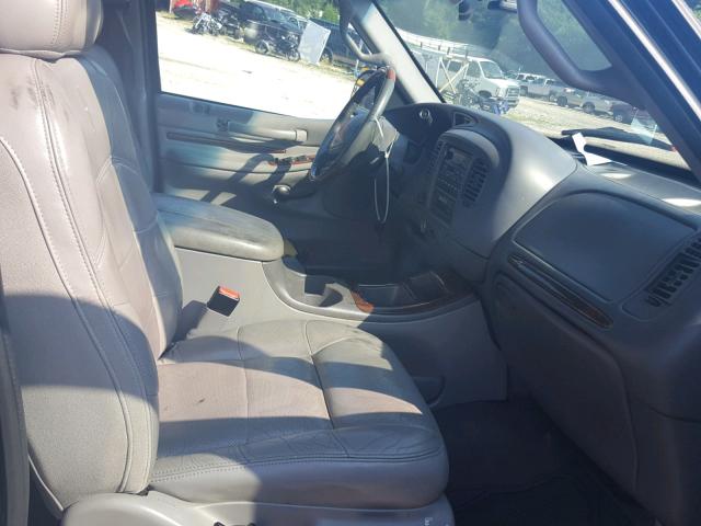 5LMFU28R22LJ10183 - 2002 LINCOLN NAVIGATOR BLACK photo 5