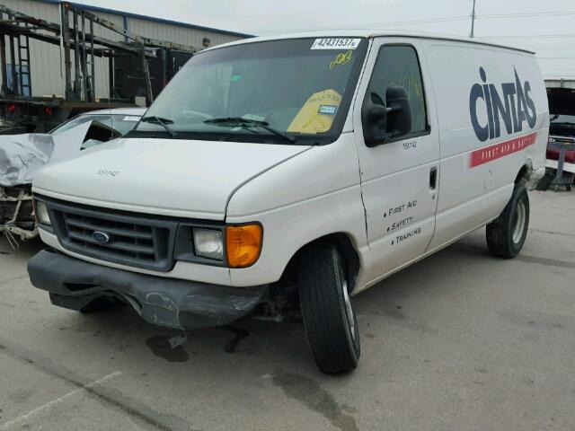 1FTNE24233HB88856 - 2003 FORD ECONOLINE WHITE photo 2