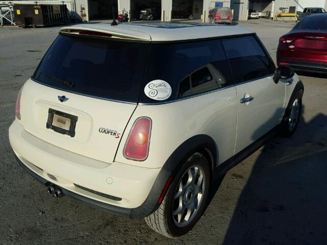 WMWRE334X4TD78470 - 2004 MINI COOPER S WHITE photo 4