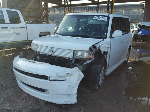 JTLKT324150200186 - 2005 TOYOTA SCION XB 白色 照片 2