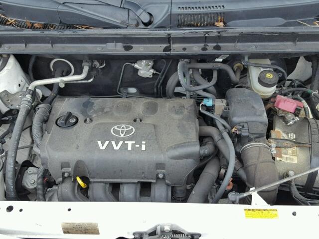 JTLKT324150200186 - 2005 TOYOTA SCION XB WHITE photo 7