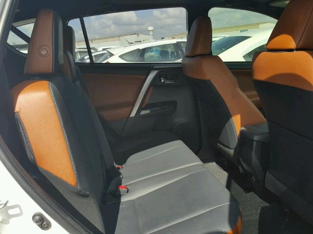 JTMNFREV4HJ714409 - 2017 TOYOTA RAV4 白色 照片 6