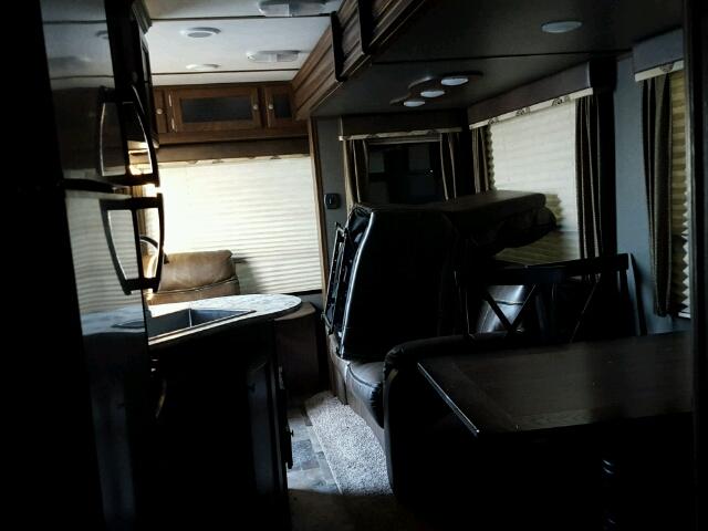 4YDT17R23H1532849 - 2017 KEYSTONE SPRINTER BROWN photo 6