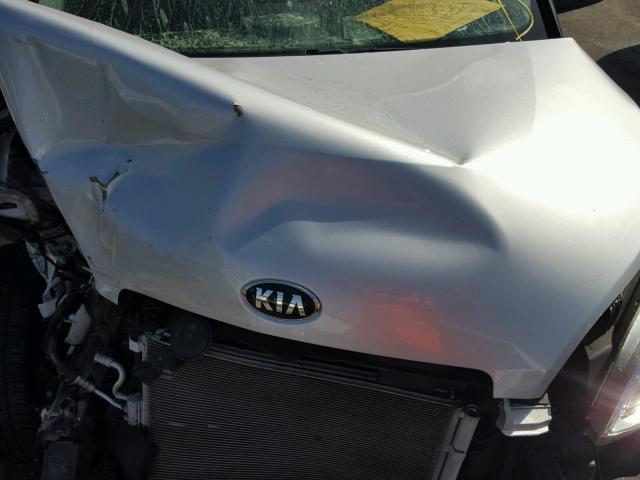 KNDJT2A69D7755042 - 2013 KIA SOUL + SILVER photo 7