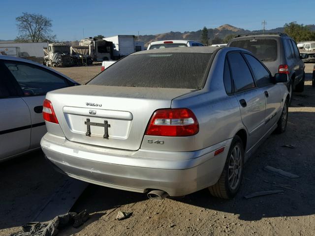 YV1VS275X4F090977 - 2004 VOLVO S40 SILVER photo 4