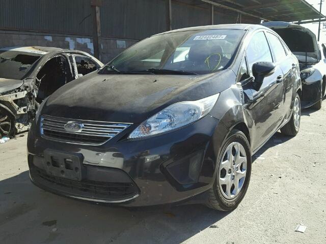 3FADP4BJ9DM177956 - 2013 FORD FIESTA SE BLACK photo 2