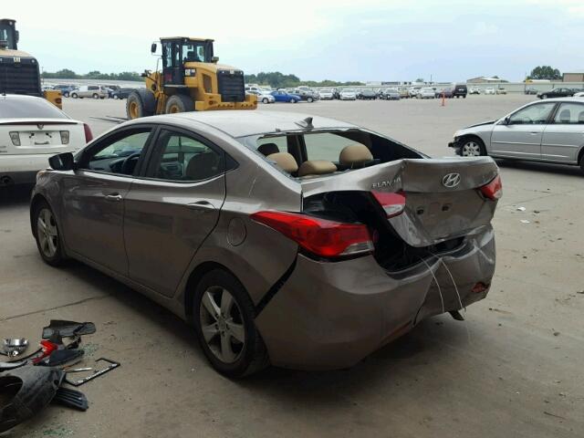 5NPDH4AE3DH247226 - 2013 HYUNDAI ELANTRA GL BEIGE photo 3