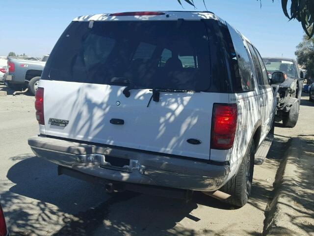 1FMRU17LX2LA92717 - 2002 FORD EXPEDITION WHITE photo 4