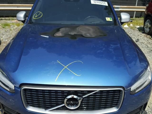 YV4BC0PM8G1070291 - 2016 VOLVO XC90 T8 BLUE photo 7