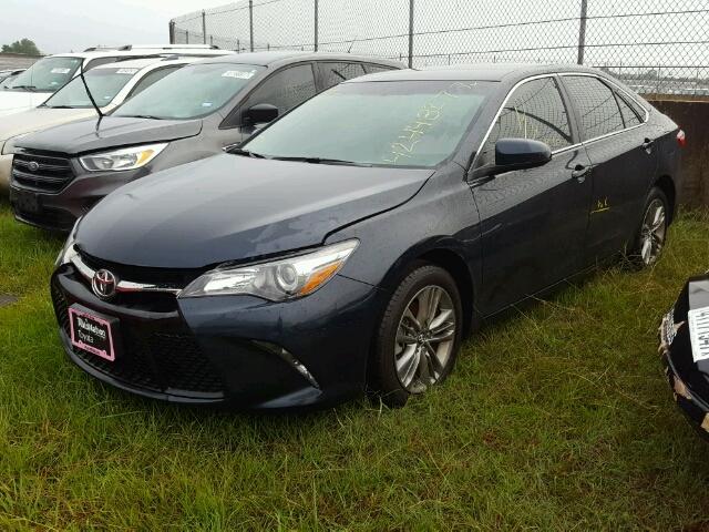 4T1BF1FK2HU792691 - 2017 TOYOTA CAMRY BLACK photo 2