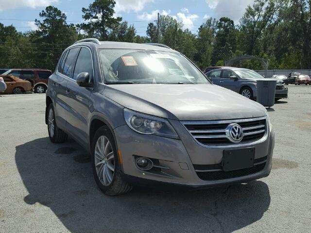 WVGAV7AX7BW525692 - 2011 VOLKSWAGEN TIGUAN S SILVER photo 1