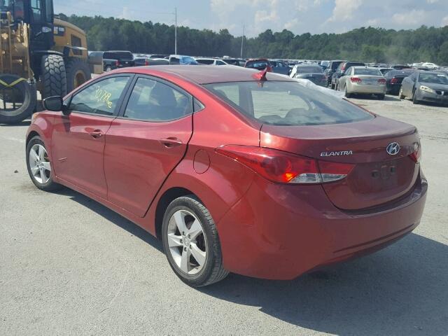 5NPDH4AE4DH360179 - 2013 HYUNDAI ELANTRA RED photo 3