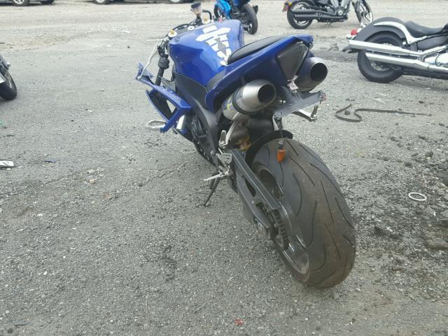 JYARN20E28A012975 - 2008 YAMAHA YZFR1 BLUE photo 3