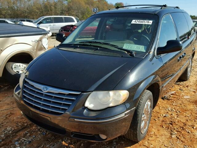 2C4GP64L95R227430 - 2005 CHRYSLER TOWN & COU BLACK photo 2