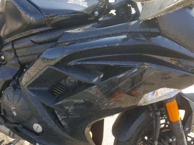 JKAEXEE18DDA12179 - 2013 KAWASAKI EX650 E BLACK photo 9