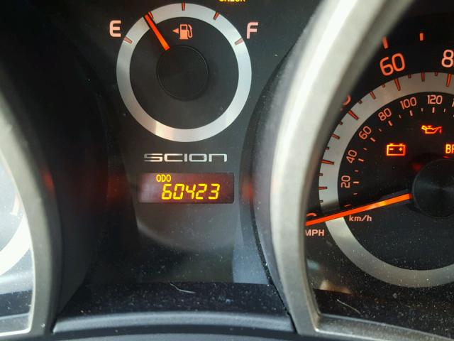 JTKJF5C74B3020402 - 2011 TOYOTA SCION TC 白色 照片 8